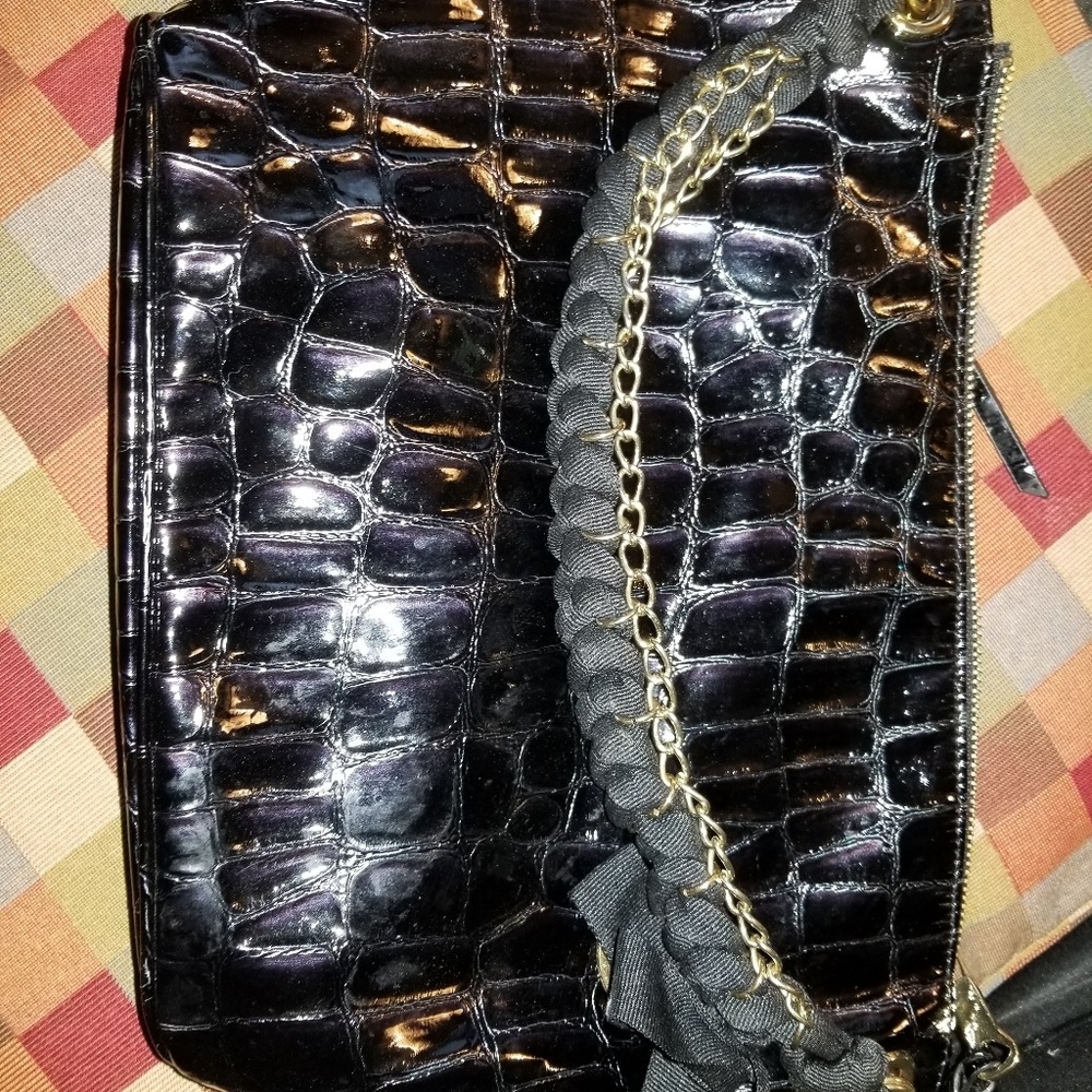 Gianni Bini black leather purse.